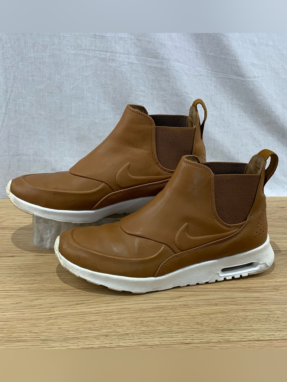 Nike Air Max Thea Mid Ale Brown Chelsea Boots 859550-200 Women Size 8.5